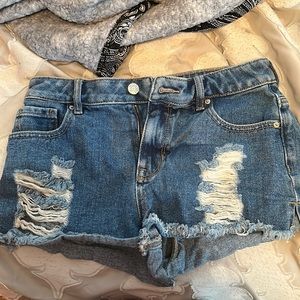 size 25 denim blue shorts